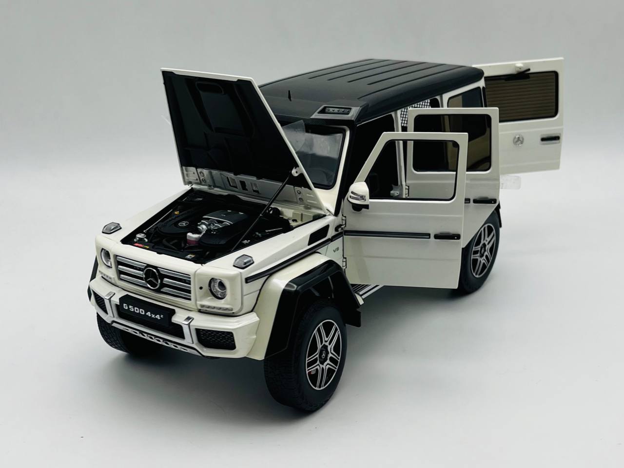  Mercedes Benz G500 4x4 2