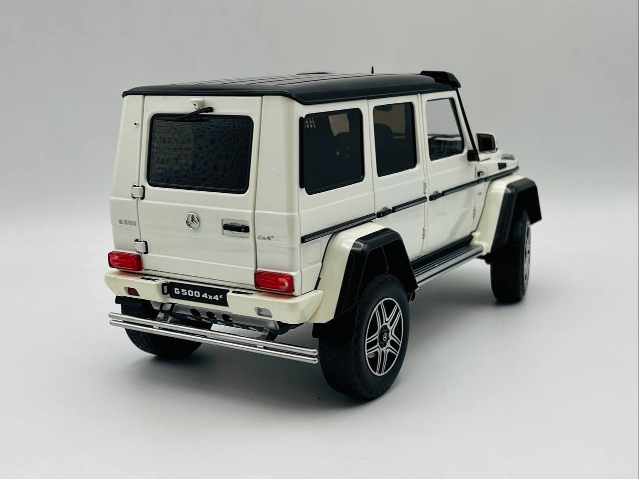  Mercedes Benz G500 4x4 2