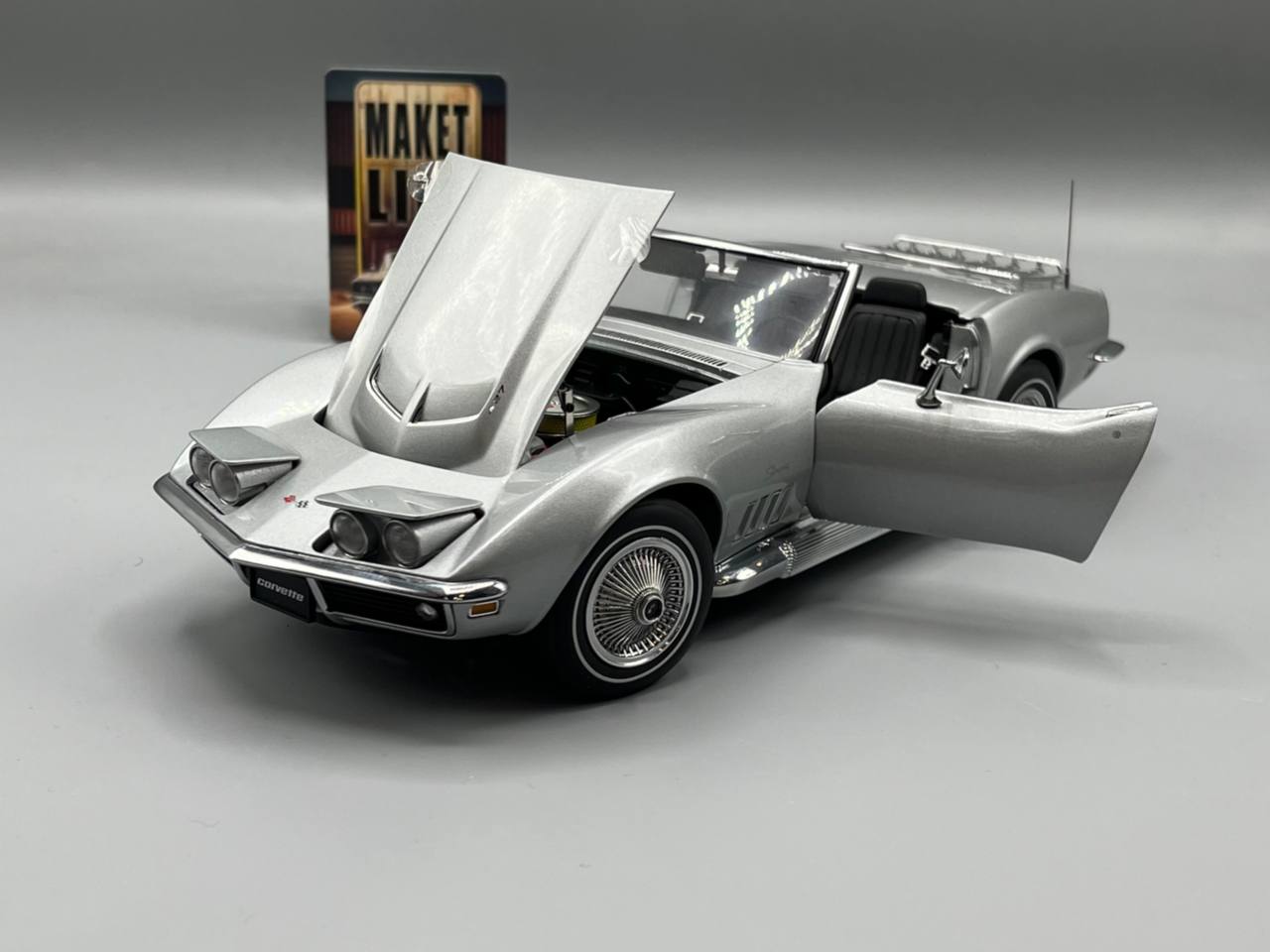  Chevrolet Corvette 