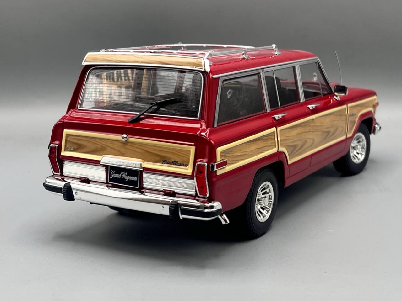  Jeep Grand Wagoneer