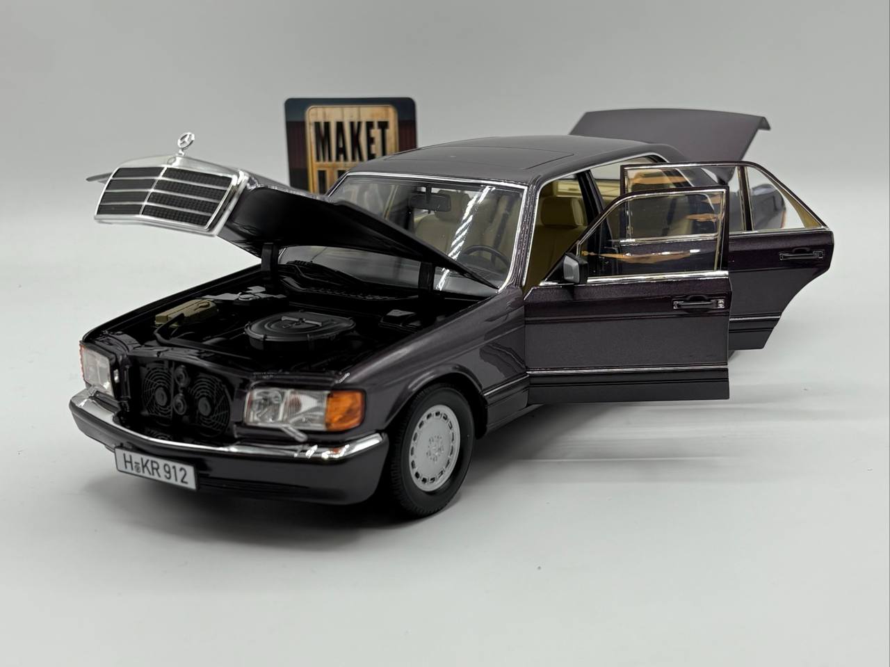  Mercedes Benz 560SEL (w126)