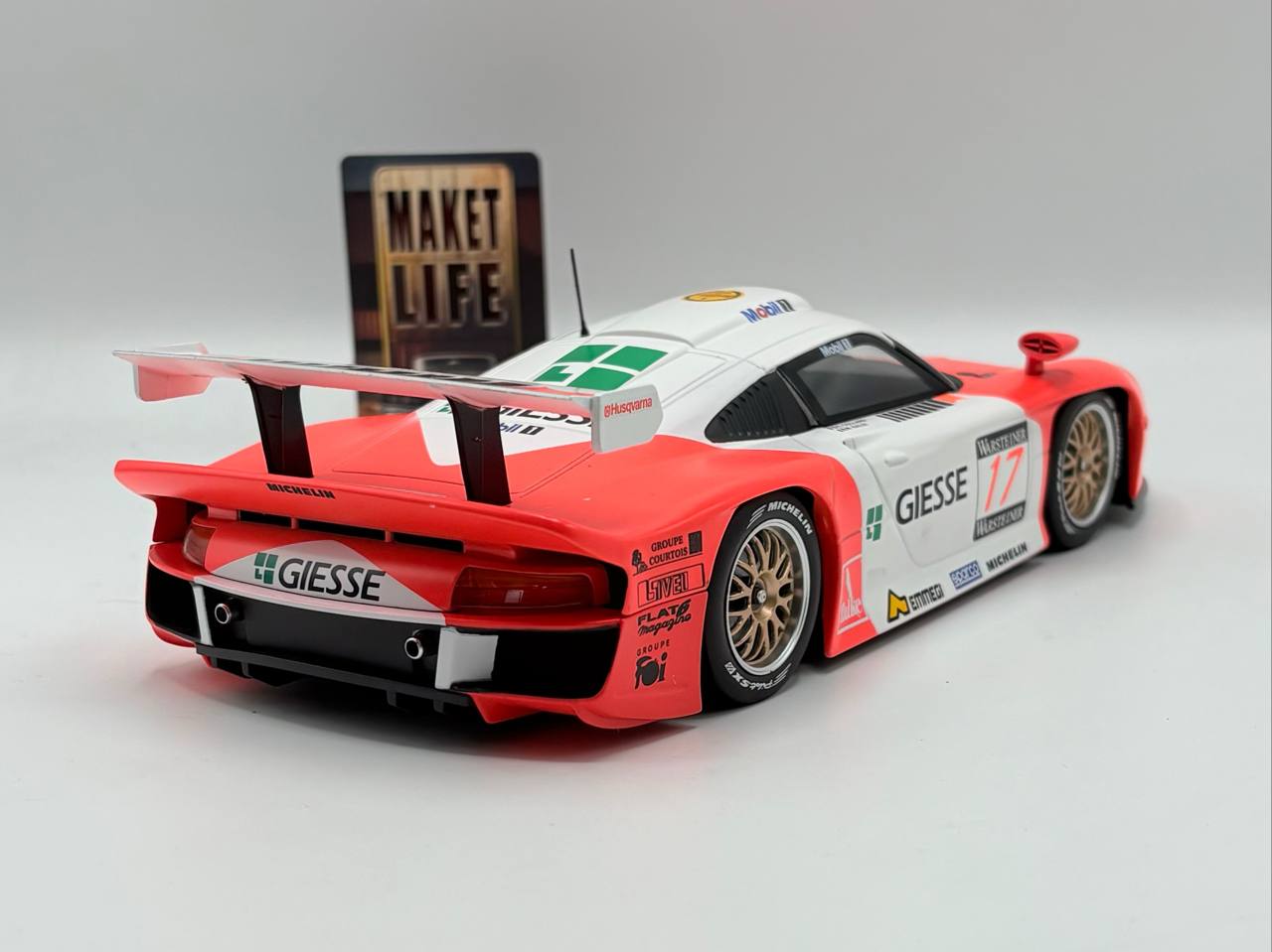  Porsche 911 GT1
