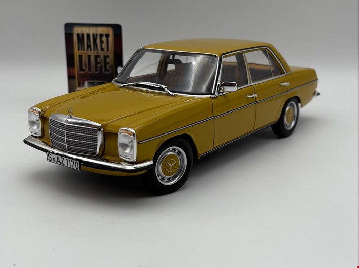 Mercedes Benz 200 (W114)