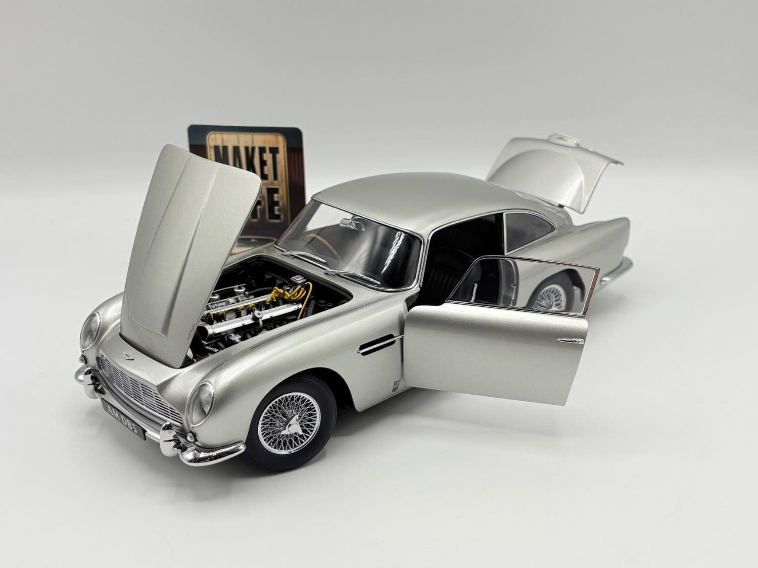  Aston martin DB5