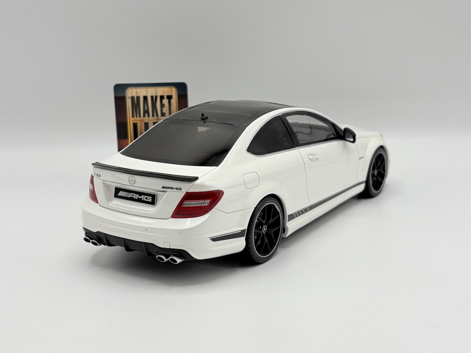  Mercedes Benz C63 AMG (w204)