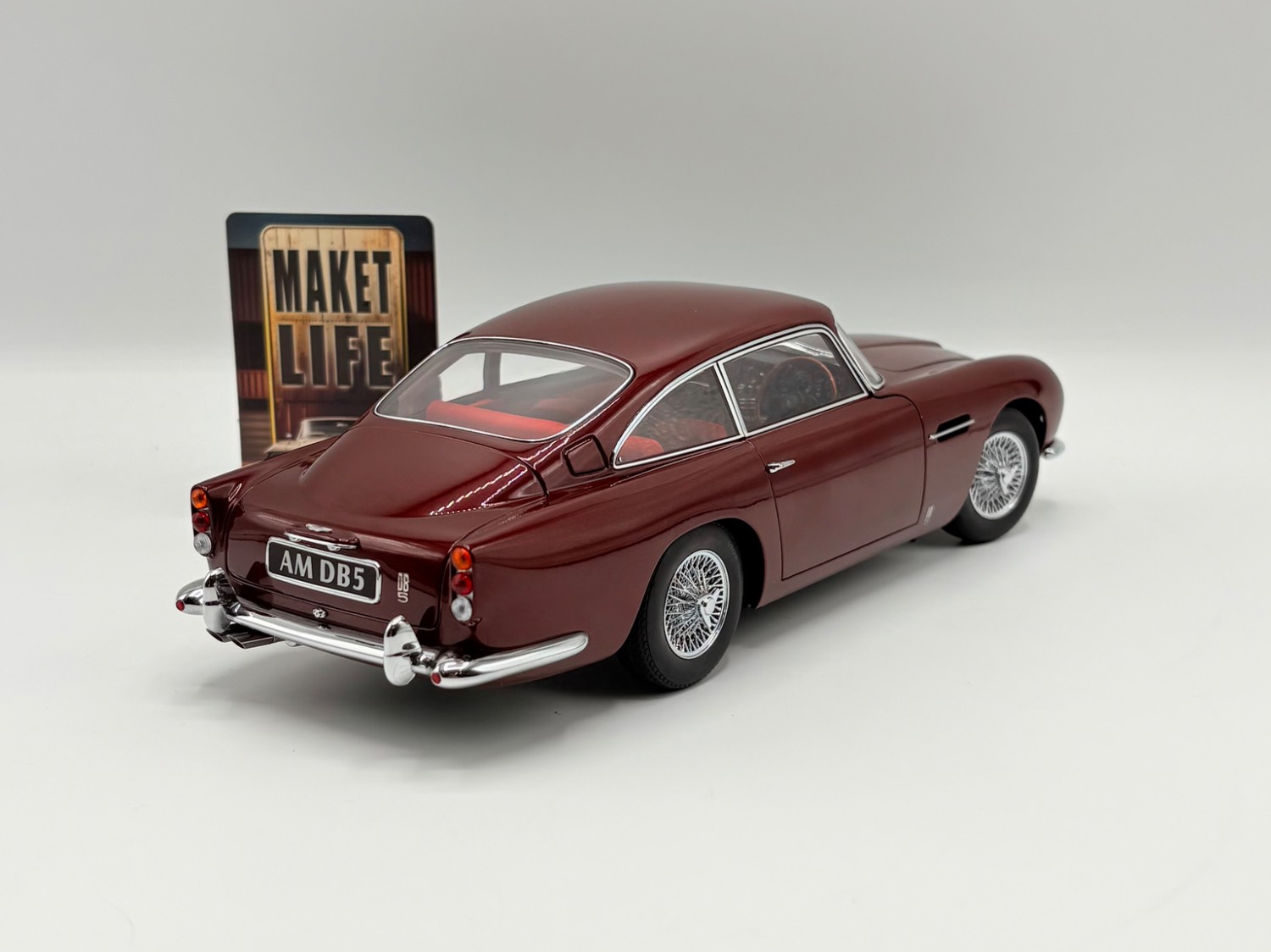 Aston martin DB5