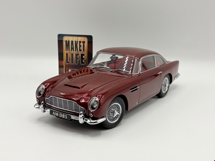 Aston martin DB5
